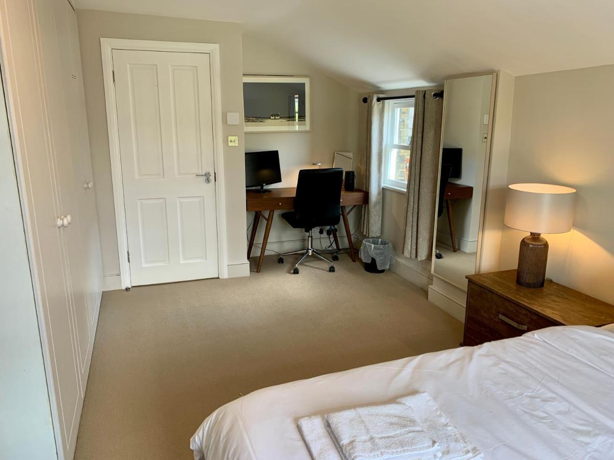Lovely Newly Refurbished Apartment In Battersea Londra Esterno foto
